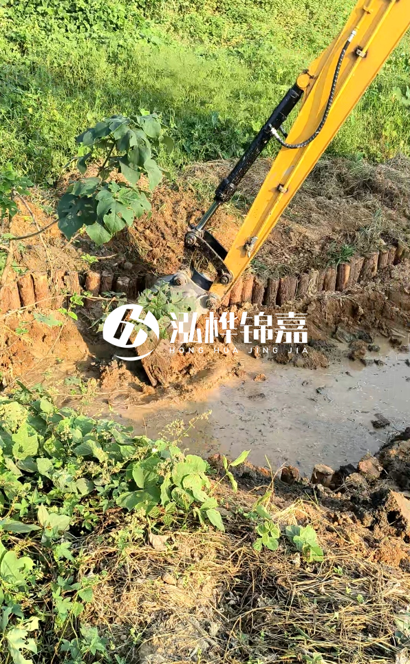 德州河道清淤專業施工-打完松木樁后為何需要立即清理淤泥？