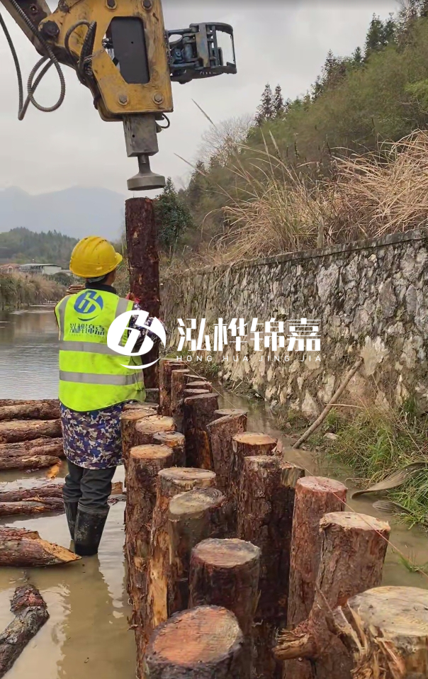 松木樁護坡如何維護以延長使用壽命？做防腐可以嗎？