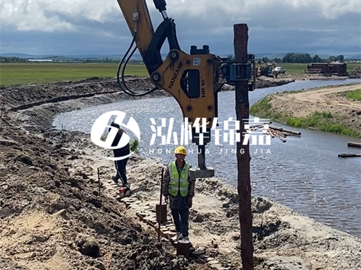 水上打松木樁聯(lián)系電話-工地比較遠(yuǎn)可以接嗎?