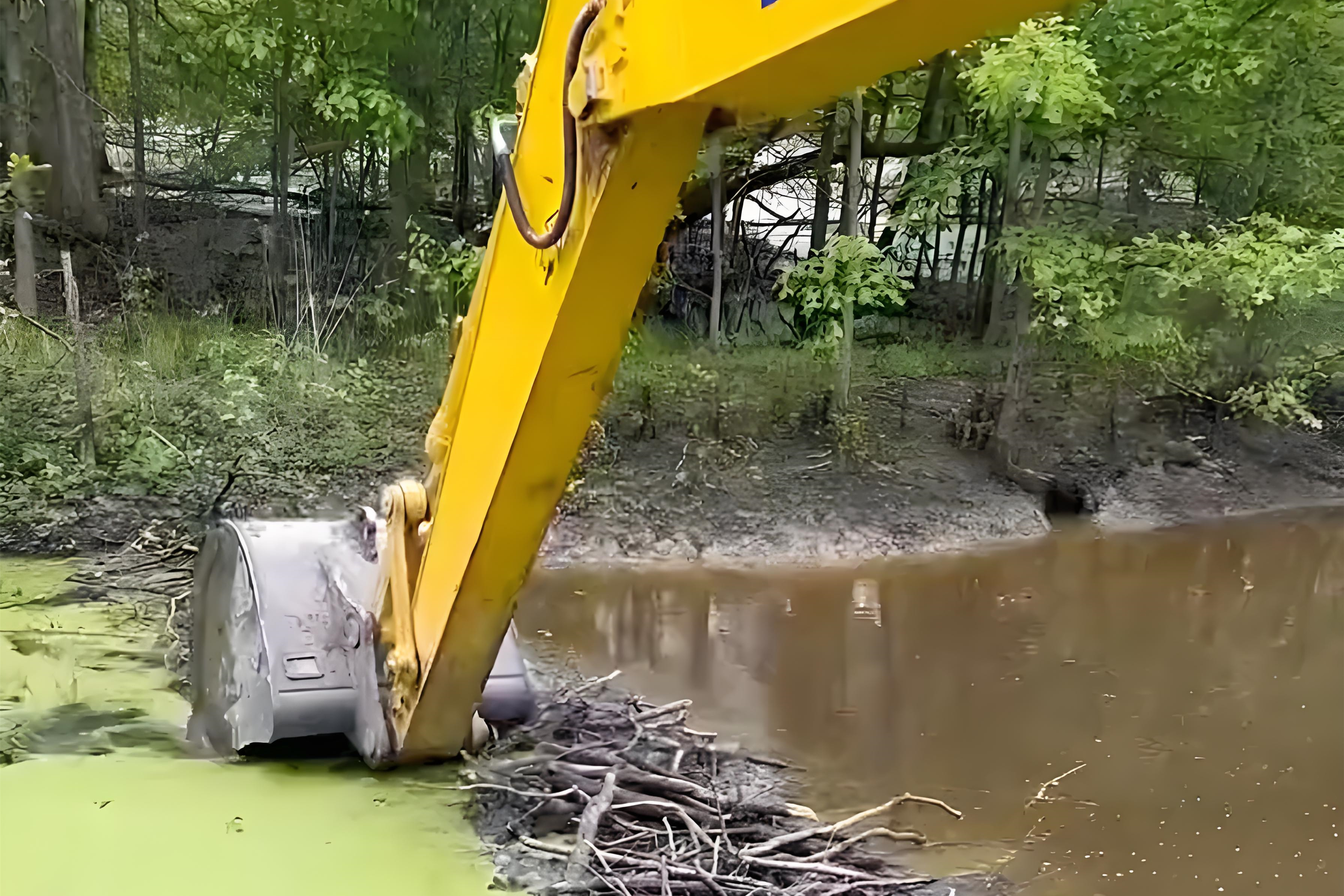 益陽水挖清淤團隊泓樺錦嘉-水塘清淤中遇到大量垃圾如何處理?