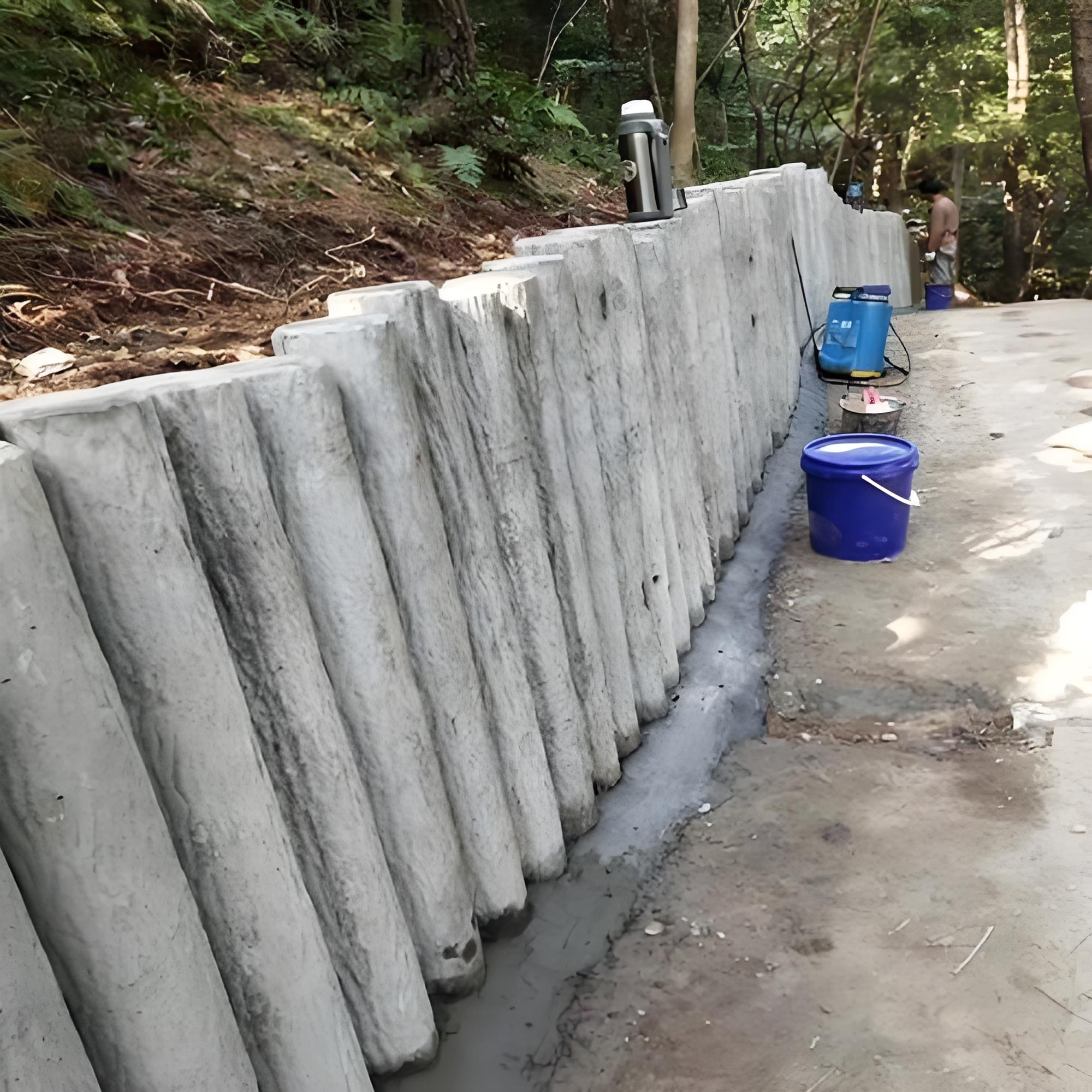 水泥仿木樁施工隊泓樺錦嘉-水泥仿木樁的防腐性能比真木樁好嗎?